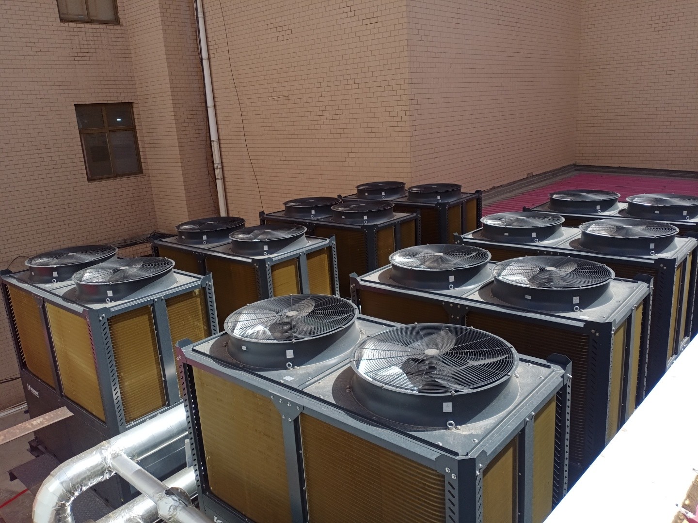 冷暖兩用，節(jié)能舒適，這個工程讓客戶大大點贊……